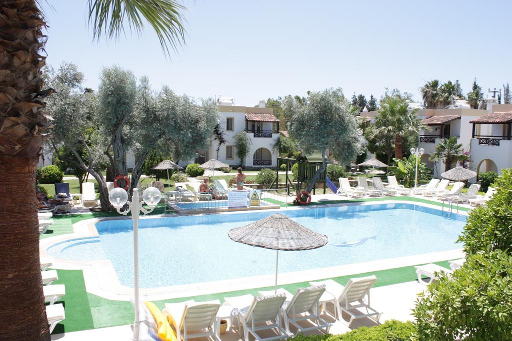 Toloman Hotel Bitez Beach מראה חיצוני תמונה